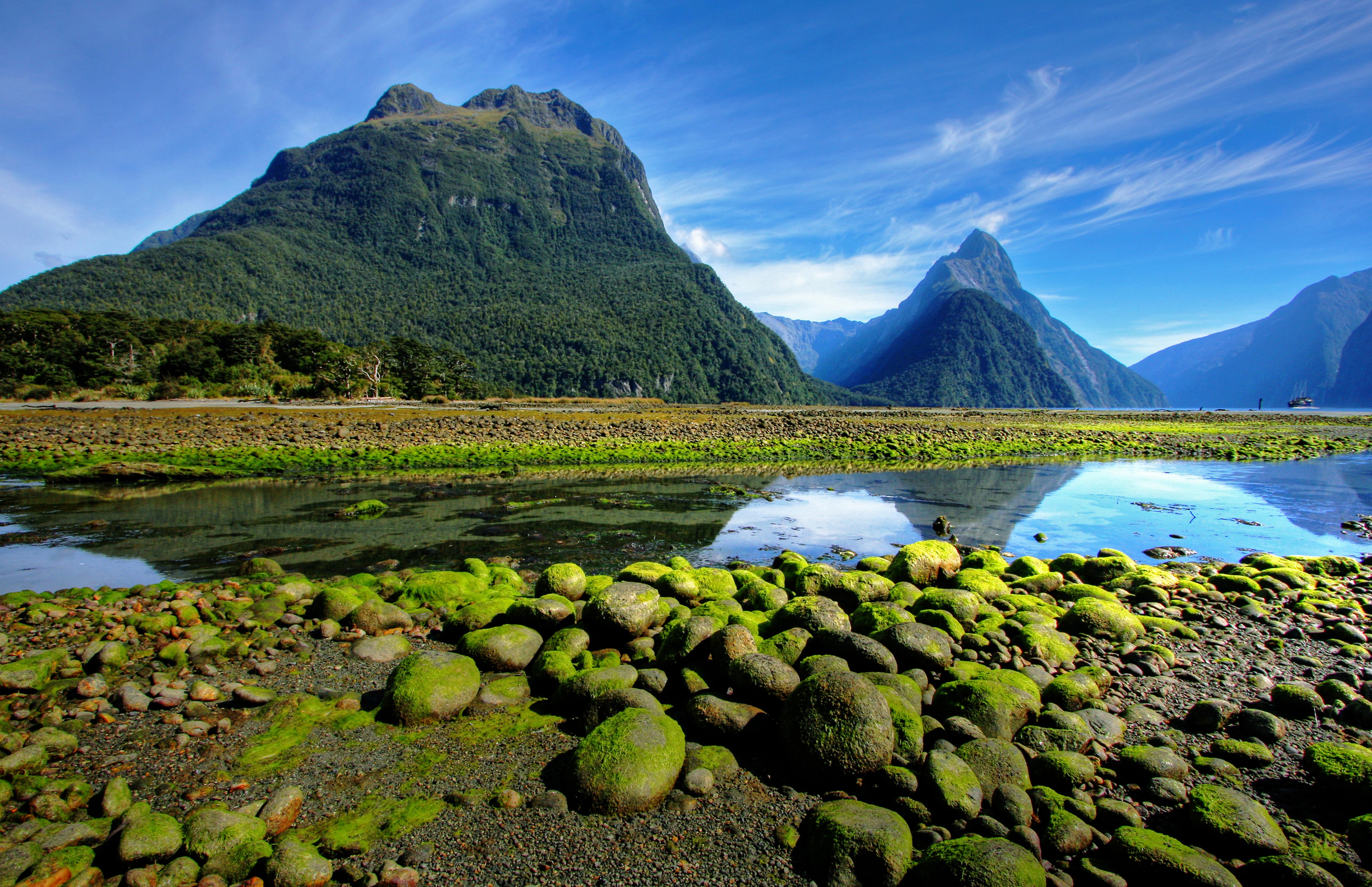 New zealand state. Фьордленд новая Зеландия. Милфорд саунд новая Зеландия. Национальный парк Фьордленд. Национальный парк Фьордленд, Южный остров, новая Зеландия.